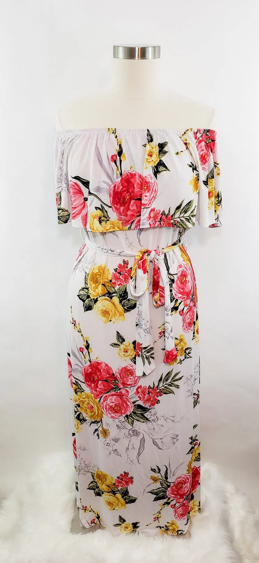 Plus Size Floral Maxi Dress with Belt