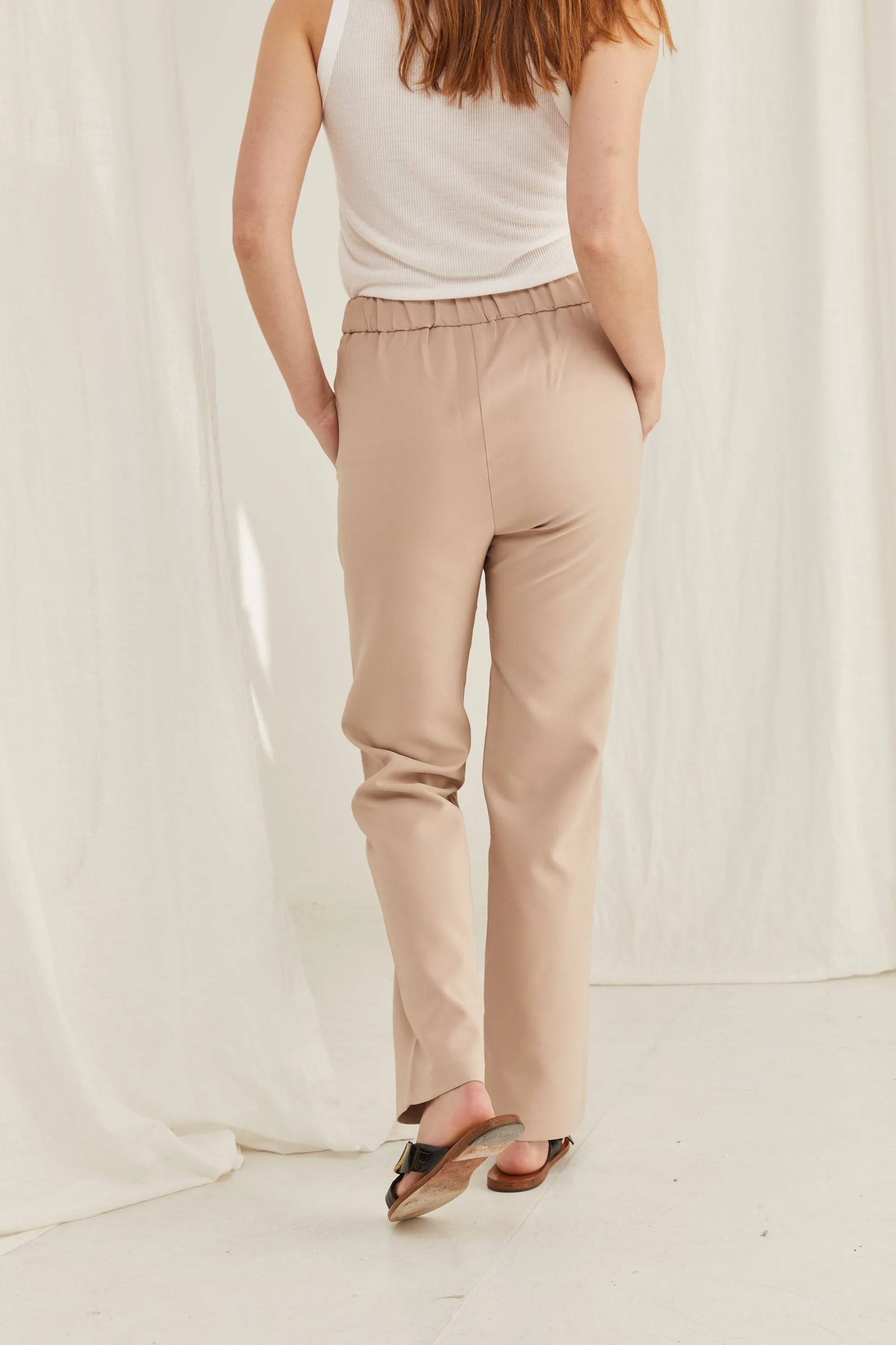 THE PERFECT TAILORED PANTS