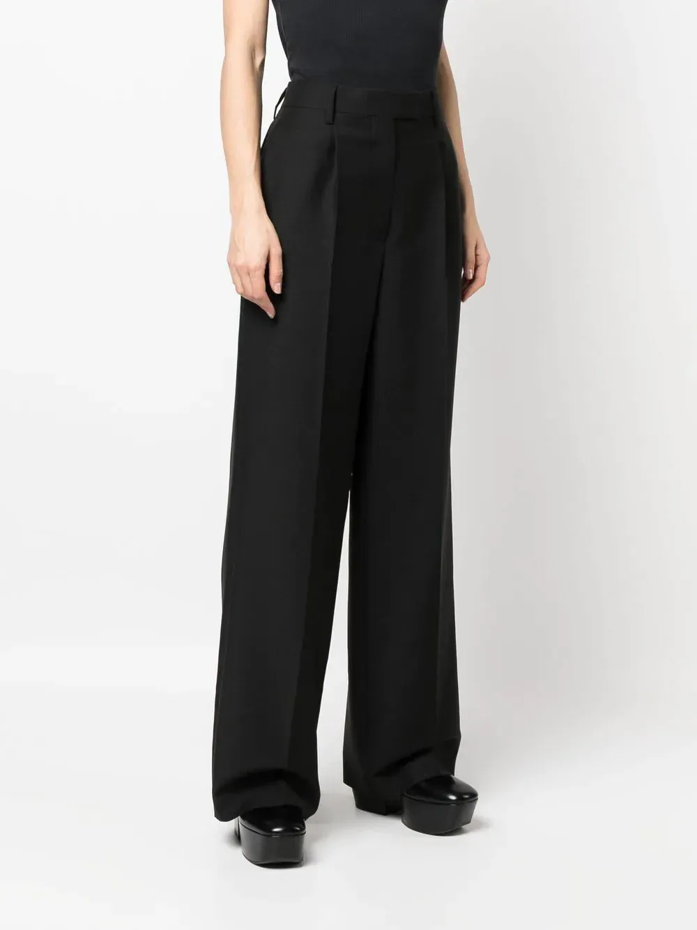 Wide-leg tailored trousers